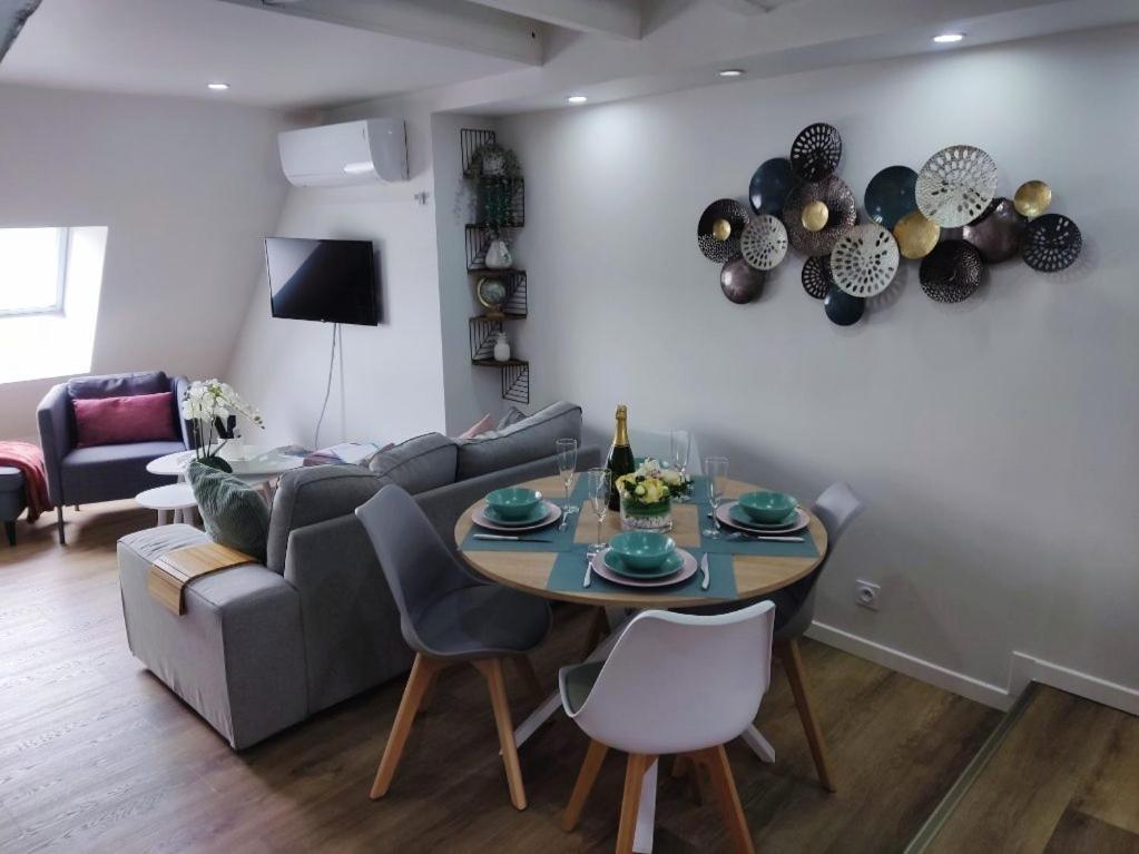 Comfortable Air-Conditioned T3 In The Heart Of Amboise With Parking Space Екстер'єр фото